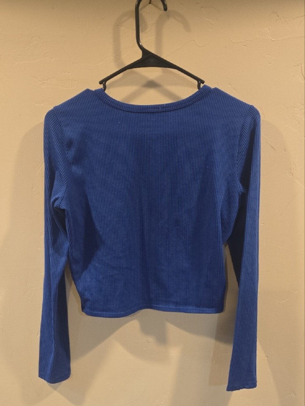 Hollister Ribbed Long-Sleeve Crop Top - Royal Blue - Picture 3 of 3
